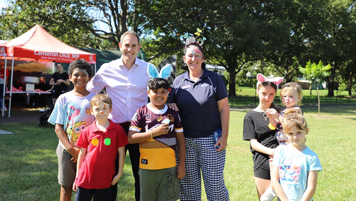 Cr Teresa Lane, and Federal Treasurer and the Member for Rankin Jim Chalmers catch up with some kids enjoying the Easter Fun day in Ewing Park.